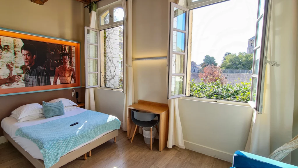 Hotel Spa le Calendal arles chambre vue sur le theatre antique